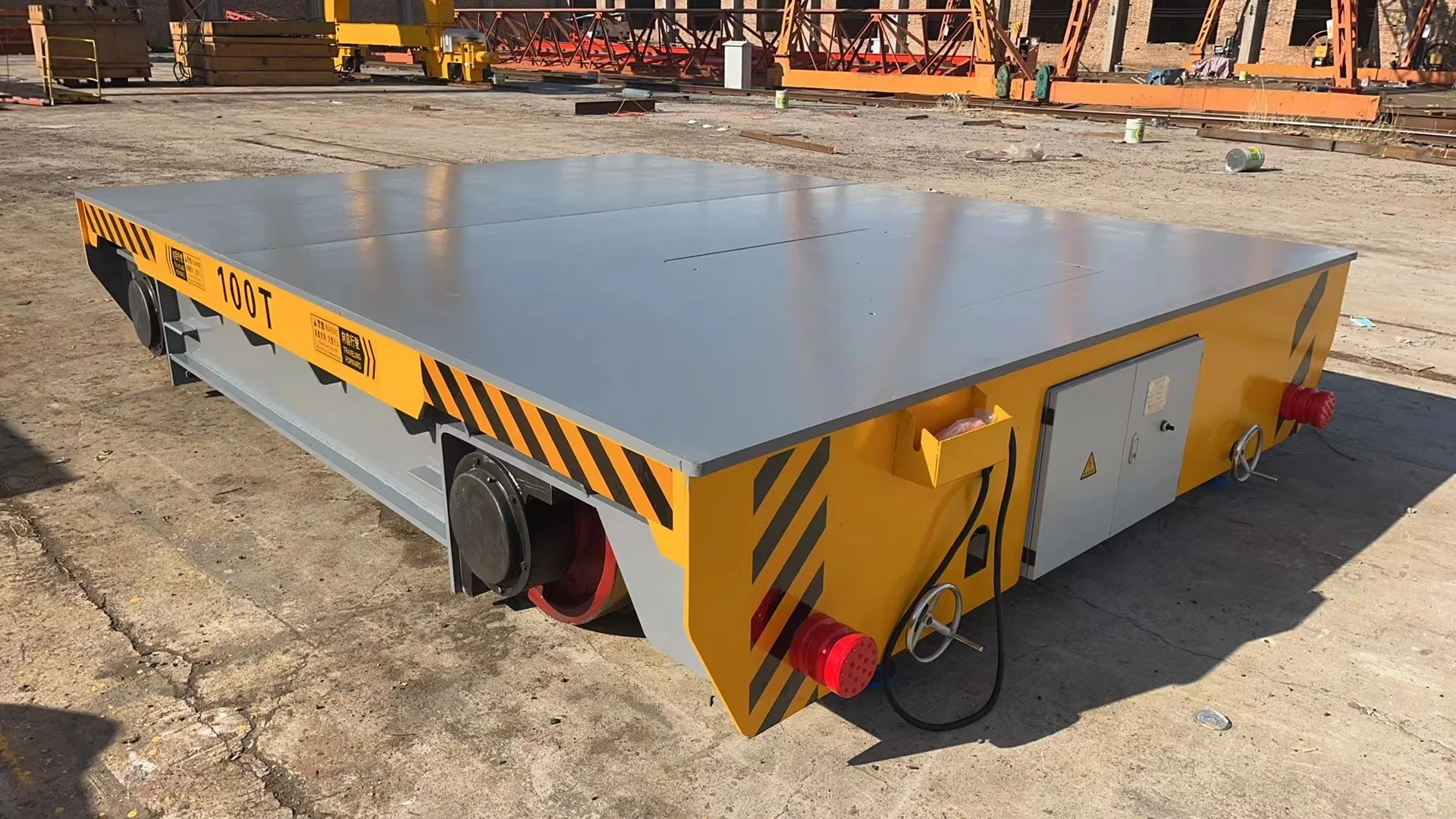 BECHUR 100-ton battery-powered rail transfer cart